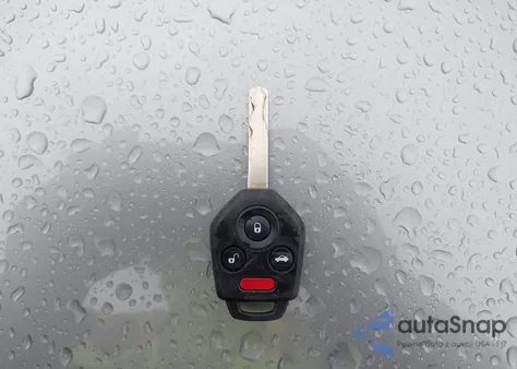 2011 Subaru Outback 3.6R Limited из США, поврежденный, VIN 4S4BRDLC0B2444705